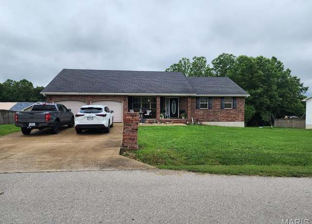 Property at 20470 London Ln, Waynesville, MO 65583, 4 beds, 2.5 baths