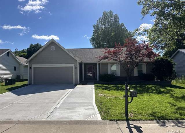 Property at 3060 Almond Tree Dr, St Peters, MO 63376, 3 beds, 3 baths