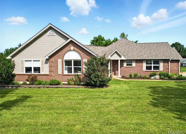 Property at 6485 Old Antonia Rd, Imperial, MO 63052, 4 beds, 3.5 baths