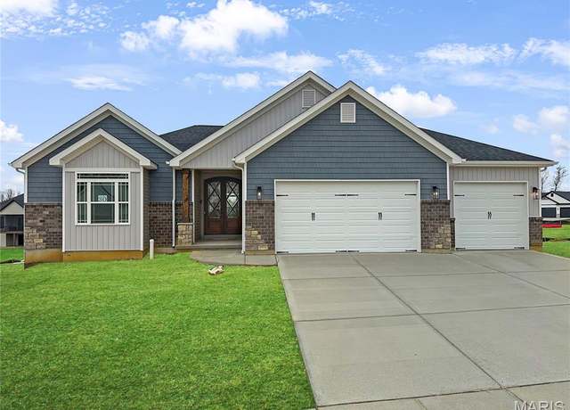 Property at 130 Stone Canyon Blvd, Foristell, MO 63348, 3 beds, 2 baths