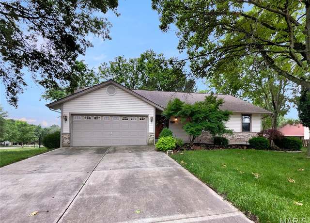 Property at 4597 Gregory Gerard Dr, St Charles, MO 63304, 3 beds, 3 baths