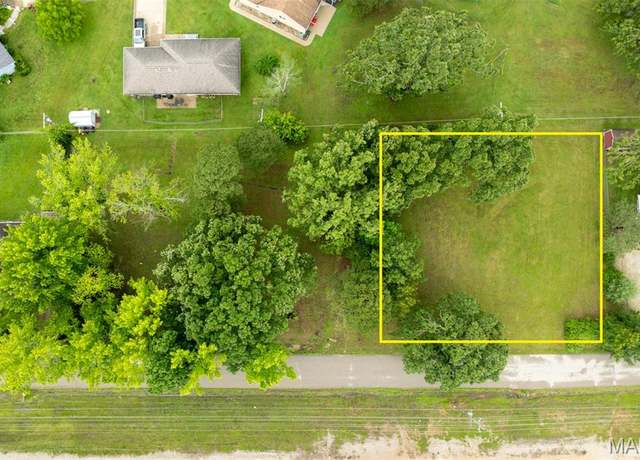 Property at 701 E Springfield St, St James, MO 65559
