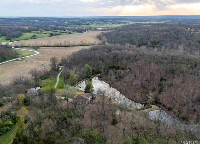 Property at 948 Mcintosh Hill Rd, Foley, MO 63341, 3 beds, 2 baths