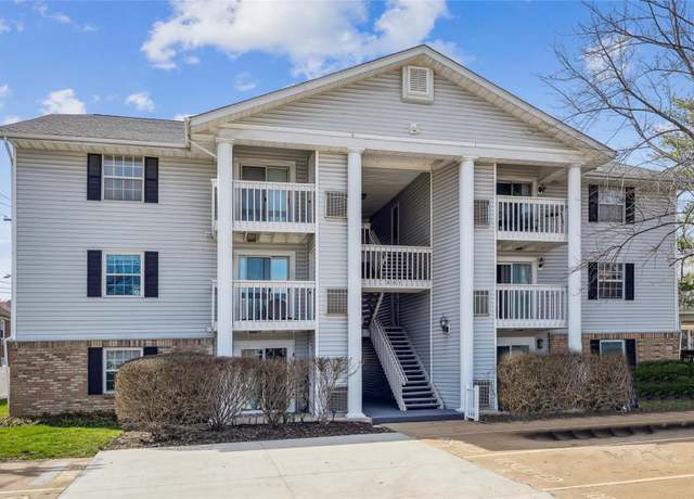 Property at 667 S Kirkwood Rd #203, Kirkwood, MO 63122, 2 beds, 2 baths