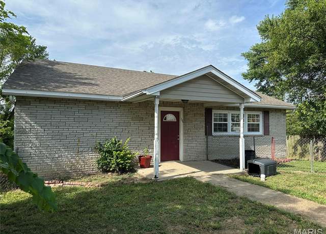 Property at 105 E Kansas City St, Bland, MO 65014, 3 beds, 2 baths