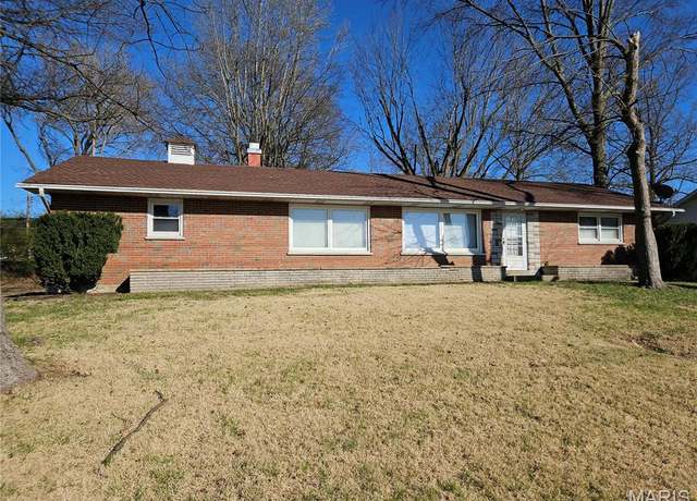 Property at 9914 Lewis And Clark Blvd, St Louis, MO 63136, 3 beds, 2 baths