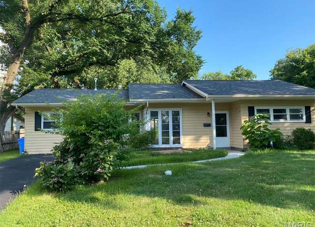 Property at 34 Saint Laurence Dr, Florissant, MO 63031, 1 bath