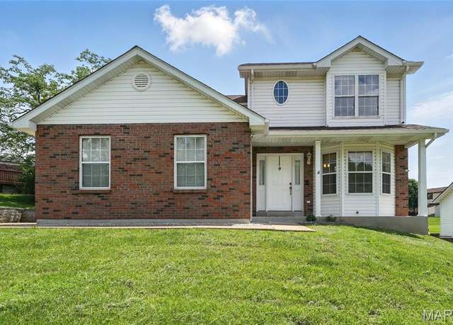 Property at 3925 Yaeger Rd, St Louis, MO 63129, 3 beds, 3 baths