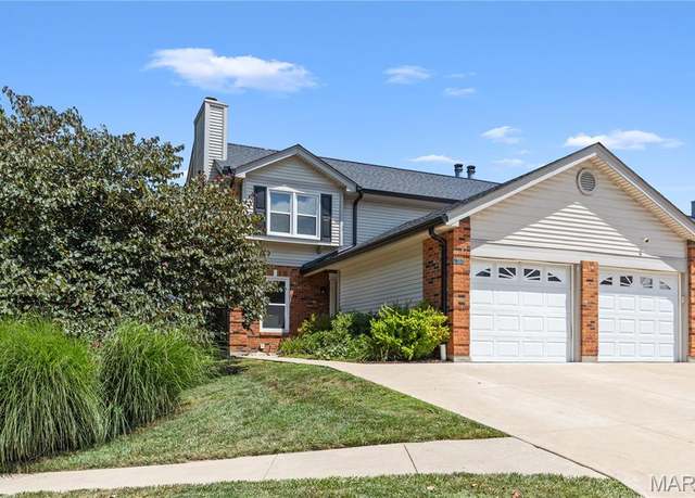 Property at 1386 Deerfield Estates Dr, O'fallon, MO 63366, 2 beds, 3.5 baths