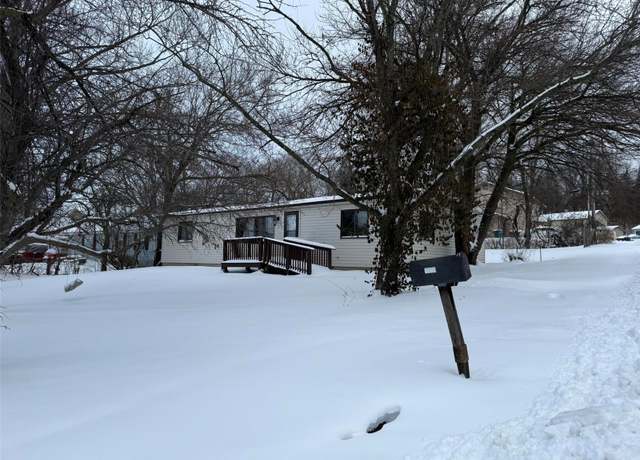 Property at 3534 Elm Point Rd, St Charles, MO 63301, 2 beds, 2 baths