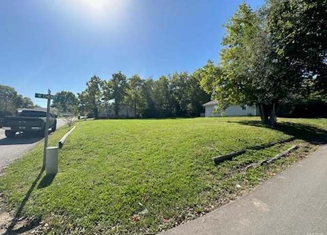 Property at 0 W Cherry St, Troy, MO 63379