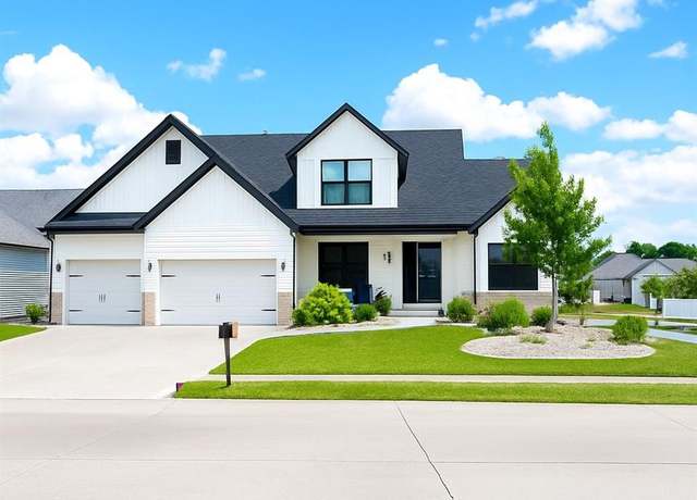 Property at 1000 Tall Timber Dr, Wentzville, MO 63385, 3 beds, 2.5 baths