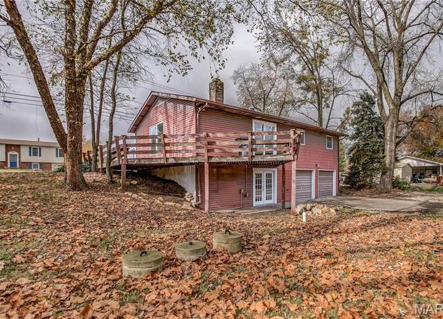Property at 23388 Glenda Ave, Jerseyville, IL 62052, 3 beds, 2 baths