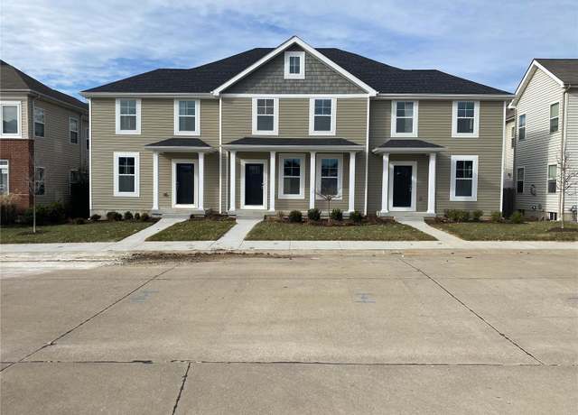 Property at 7123 Trainor Pl, St Louis, MO 63116, 3 beds, 2.5 baths