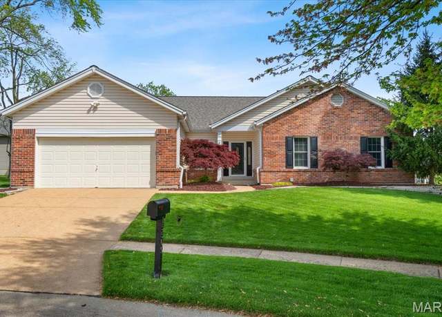 Property at 15509 Amber Meadows Ct, Chesterfield, MO 63017, 3 beds, 3 baths