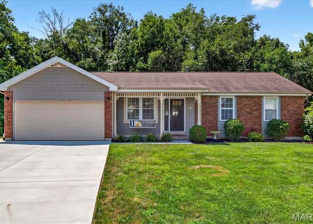 Property at 1826 Fairwood Forest Dr, St Peters, MO 63376, 3 beds, 2.5 baths