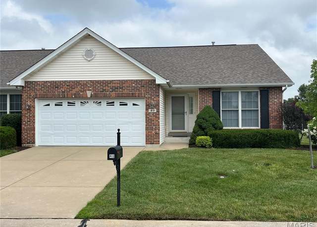 Property at 40 Huntgate Dr, St Peters, MO 63376