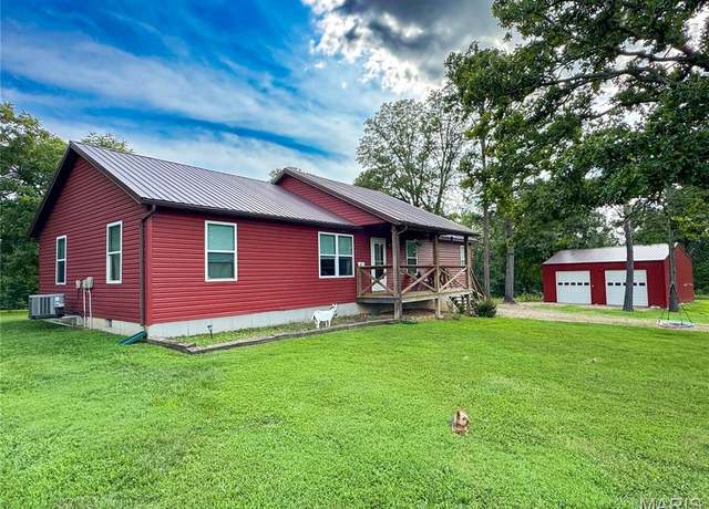 Property at 724 E Highway 8, Steelville, MO 65565, 3 beds, 2 baths