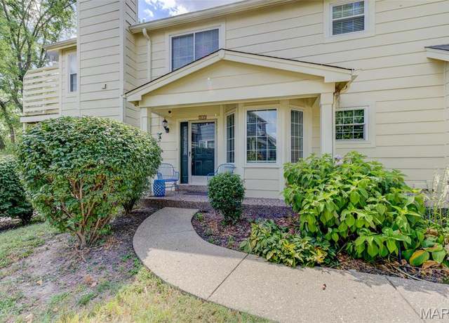 Property at 3115 Autumn Trace Dr, Maryland Heights, MO 63043, 2 beds, 2 baths