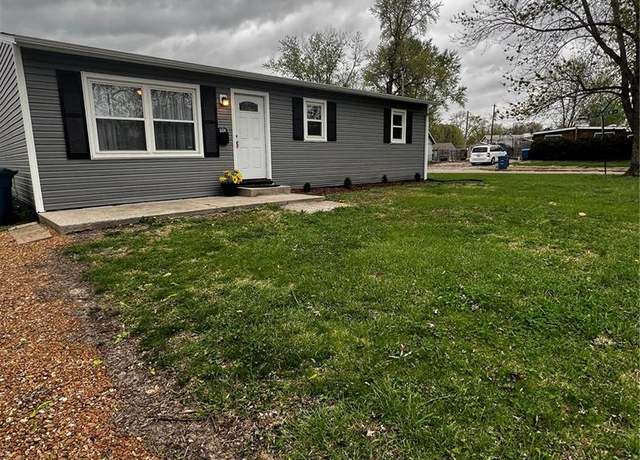 Property at 169 Briarmoor Ln, Granite City, IL 62040, 3 beds, 1 bath