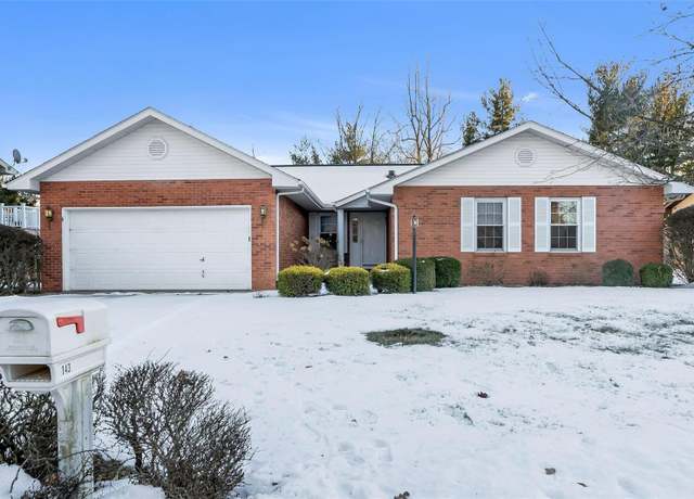 Property at 143 Huntleigh Dr, Belleville, IL 62220, 3 beds, 2 baths