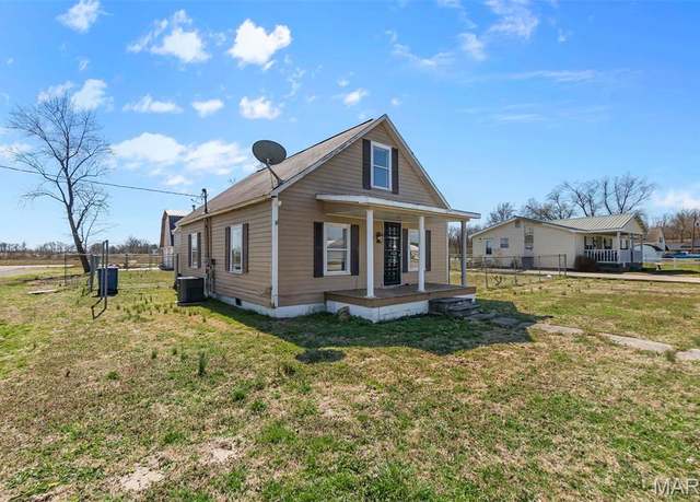 Property at 2501 Ellis St, Scott City, MO 63780, 3 beds, 1 bath
