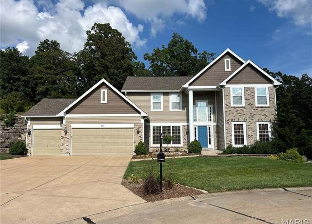 Property at 212 Palisades Ridge Ct, Eureka, MO 63025, 3 beds, 2.5 baths