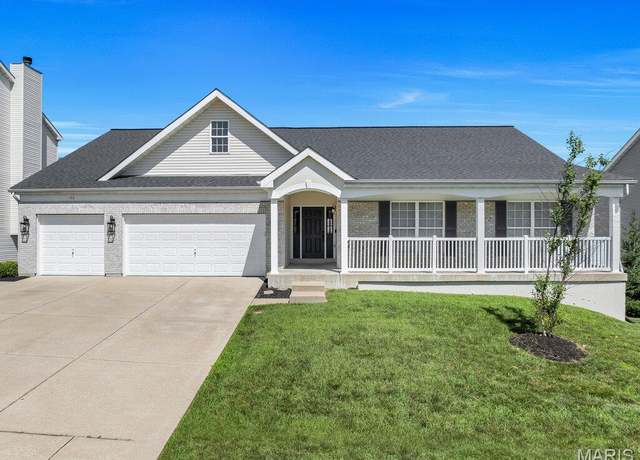 Property at 153 Henderson Dr, Wentzville, MO 63385, 5 beds, 3 baths