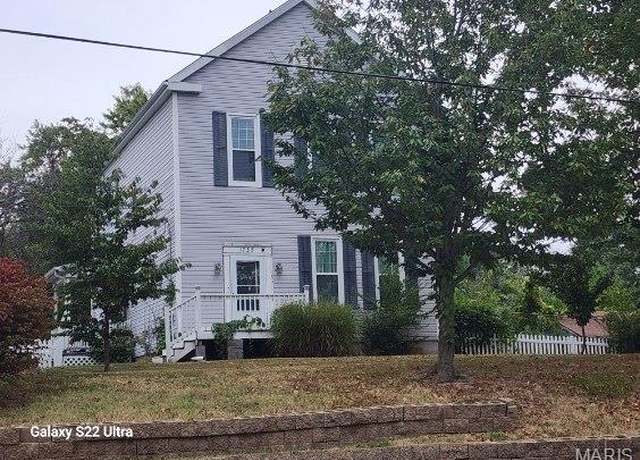Property at 1735 Redman Rd, St Louis, MO 63138, 4 beds, 2.5 baths