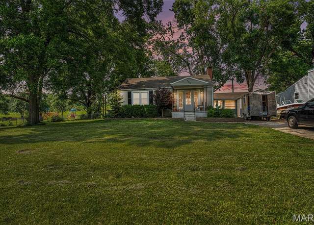 Property at 530 Leonard Ave, Valley Park, MO 63088, 2 beds, 1 bath