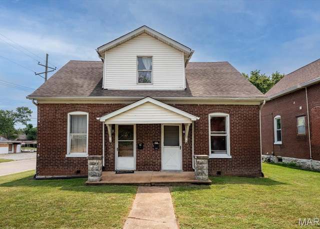 Property at 402 S 21st St, Belleville, IL 62226, 5 beds, 2 baths