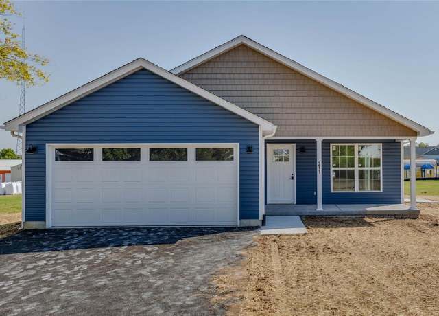 Property at 211 9th St, Park Hills, MO 63601, 3 beds, 2 baths
