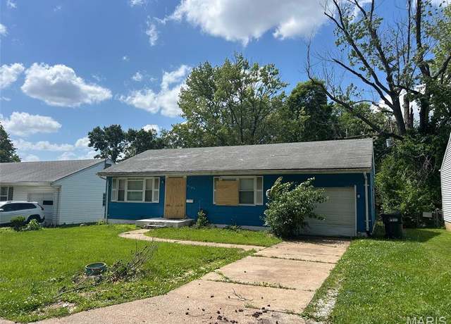 Property at 9125 Darnell Pl, Jennings, MO 63136