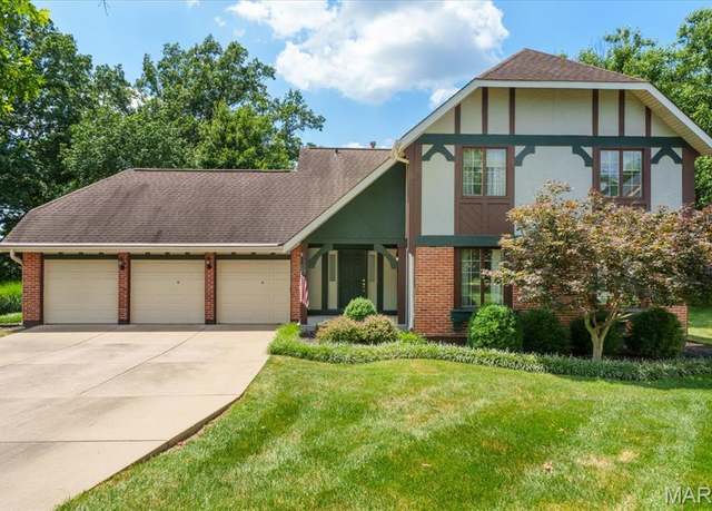 Property at 15693 Dresden Lake Ct, Chesterfield, MO 63017, 4 beds, 2.5 baths