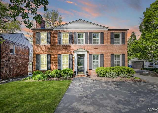 Property at 1009 S Mcknight Rd, St Louis, MO 63117, 3 beds, 1.5 baths