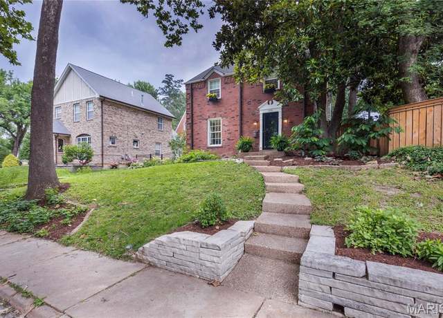 Property at 1076 N Jackson Ave, University City, MO 63130, 3 beds, 1.5 baths