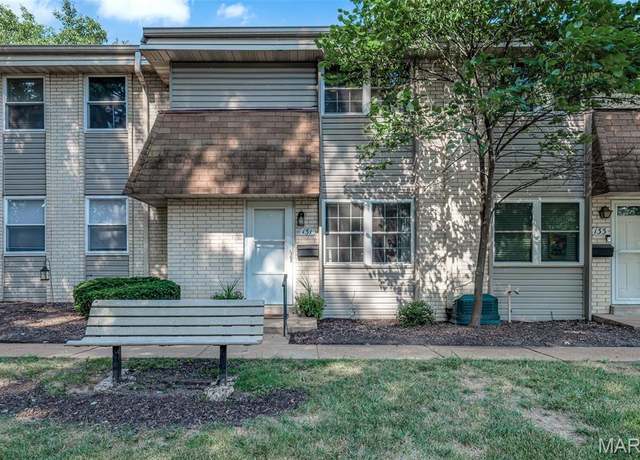 Property at 131 Shadalane Walk, Ballwin, MO 63011, 3 beds, 2 baths