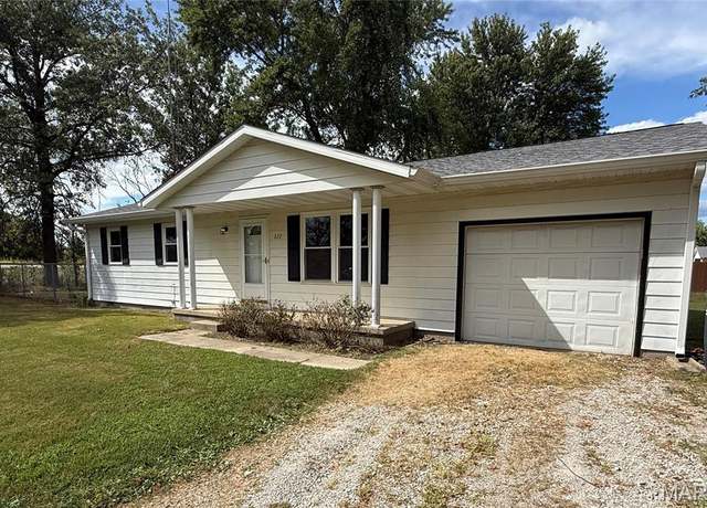 Property at 222 Westport Dr, Salem, IL 62881, 3 beds, 1 bath