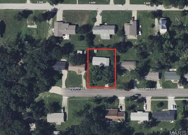 Property at 309 Dahlgren Ave, Warrenton, MO 63383, 3 beds, 1 bath