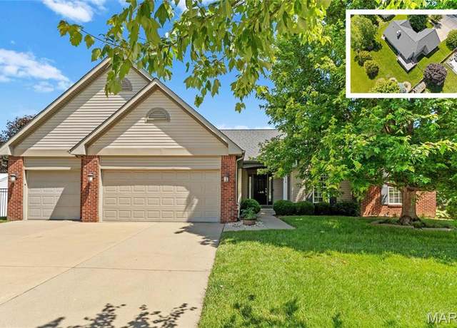 Property at 724 E Wesley Dr, O'fallon, IL 62269, 4 beds, 3 baths