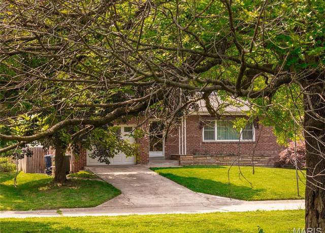 Property at 6417 Ruth Dr, St Louis, MO 63116, 3 beds, 2 baths