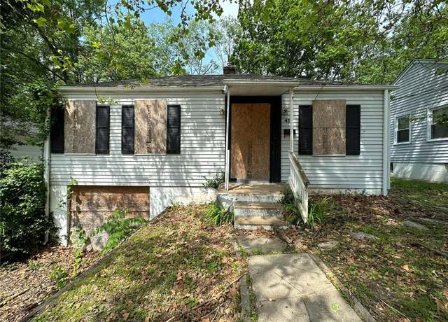 Property at 417 S Dade Ave, St Louis, MO 63135, 3 beds, 1 bath