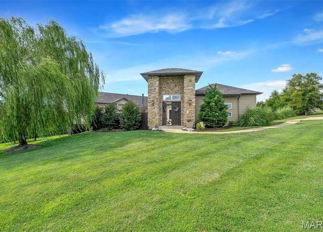 Property at 917 Wellington Rdg, Festus, MO 63028, 5 beds, 4 baths