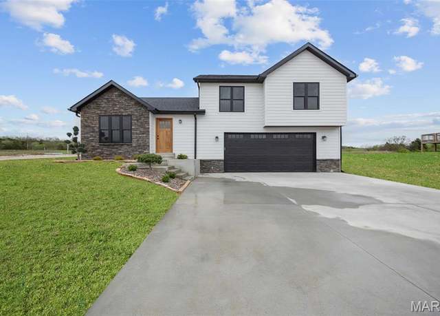 Property at 10204 Riehl Farm Dr, Potosi, MO 63664, 3 beds, 2.5 baths