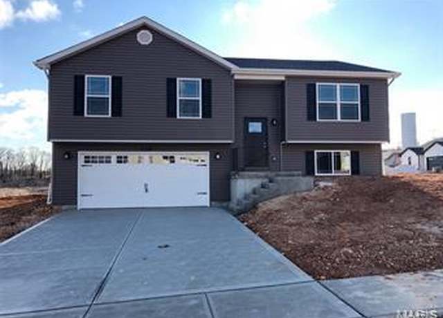 Property at 28712 Woodland Hts, Warrenton, MO 63383, 3 beds, 2 baths