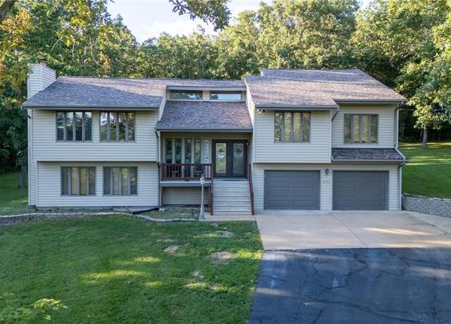 Property at 12535 Tall Pine Dr, Ste Genevieve, MO 63670, 4 beds, 3 baths