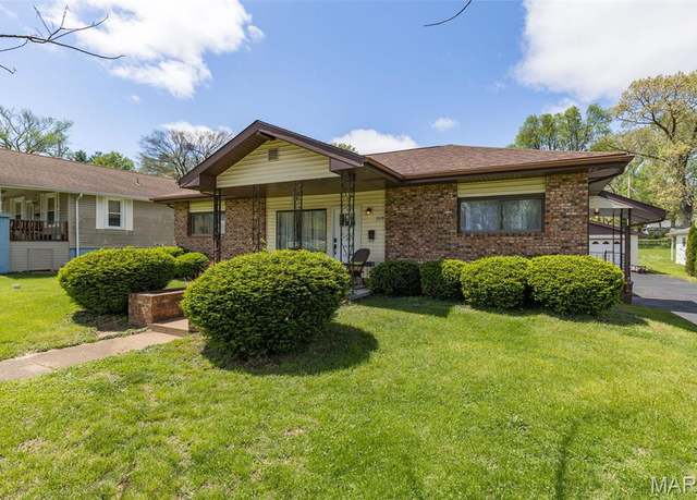 Property at 309 S A St, Farmington, MO 63640, 2 beds, 1 bath