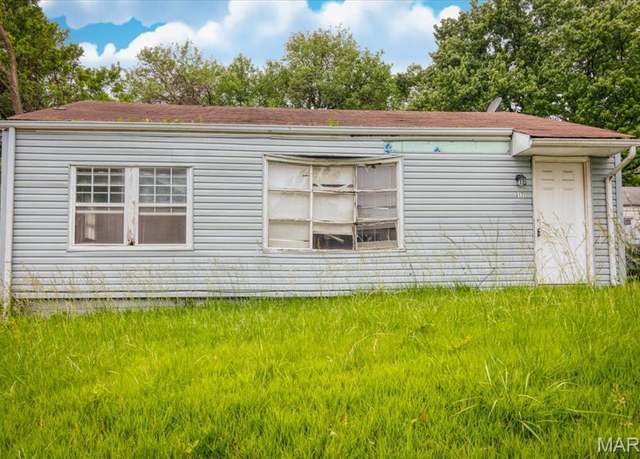 Property at 317 Mueller Ave, St Louis, MO 63135, 3 beds, 1 bath