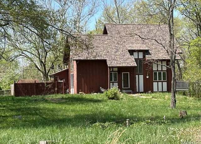 Property at 3946 Hester Ln, Salem, IL 62881, 3 beds, 2 baths