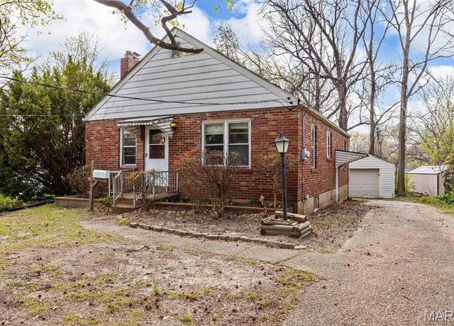 Property at 805 N Elizabeth Ave, St Louis, MO 63135, 2 beds, 1 bath